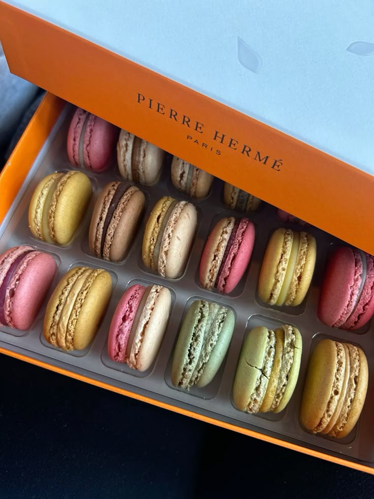 Bánh Pierre Herme
