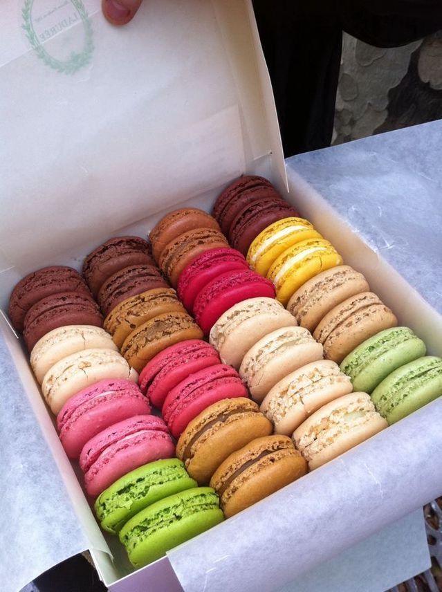 Bánh macaron quà tặng tinh tế cho phụ nữ