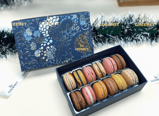 hương vị macaron pierre herme giáng sinh độc đáo